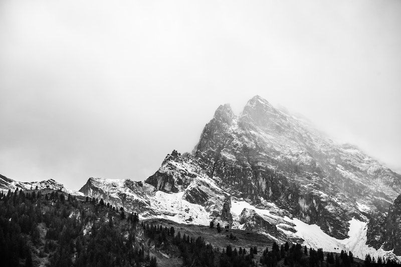 Buying an expired domain: generating content at scale with GPT-3